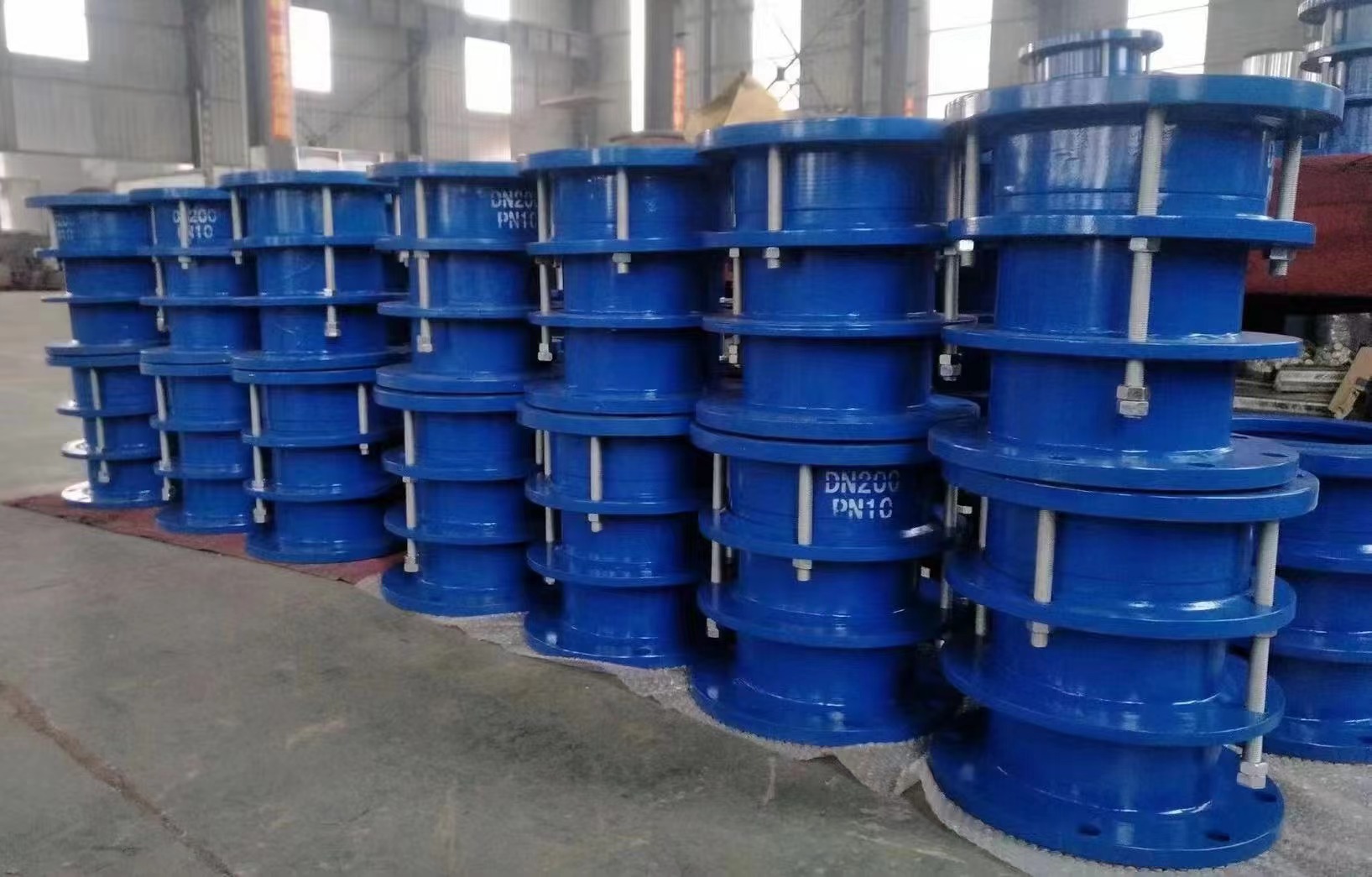 卡箍式柔性伸縮器 卡箍式柔性伸縮器